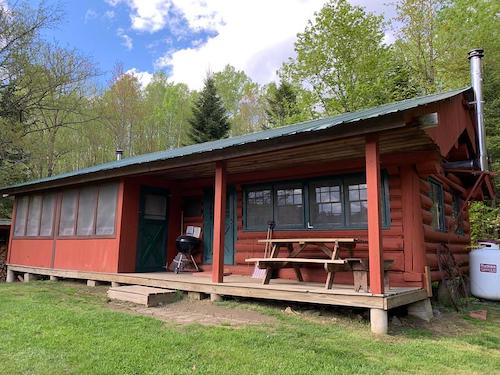 Peaks Cabin